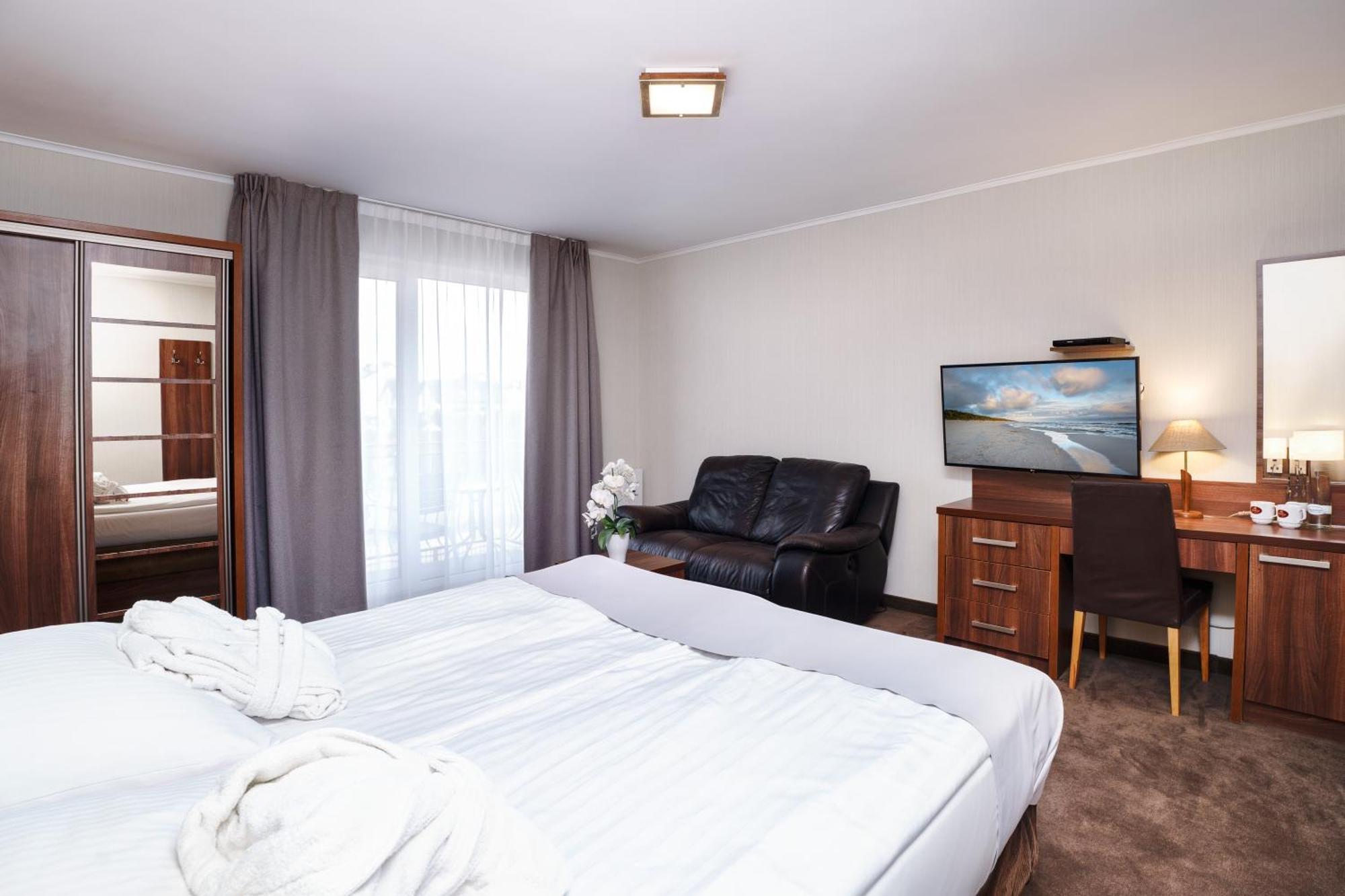 Hotel Spa Activia Jastrzębia Góra Exteriér fotografie
